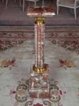 Párové sloupy / podstavce z mramoru Párové sloupy / podstavce z mramoru